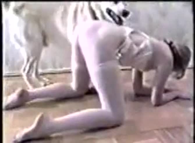 Video :Dog and teen animal sex in zoophilia porno